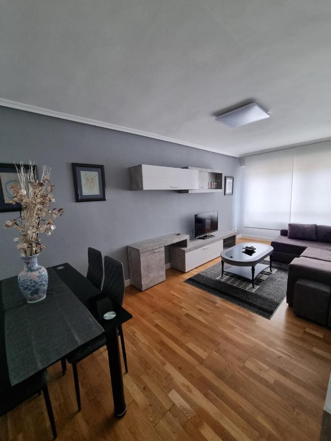 레온 Vivienda Silvia Renfe 아파트 외부 사진